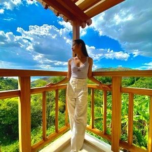 Meet your Posher, Krystal mae